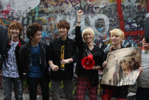 SHINee @ Russia 110906/7 Tumblr_lrctb8f5JV1qcl8qx