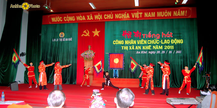 Hội thi tiếng hát Công nhân viên chức lao động Thĩ xã An Khê 2011 DSC_8968