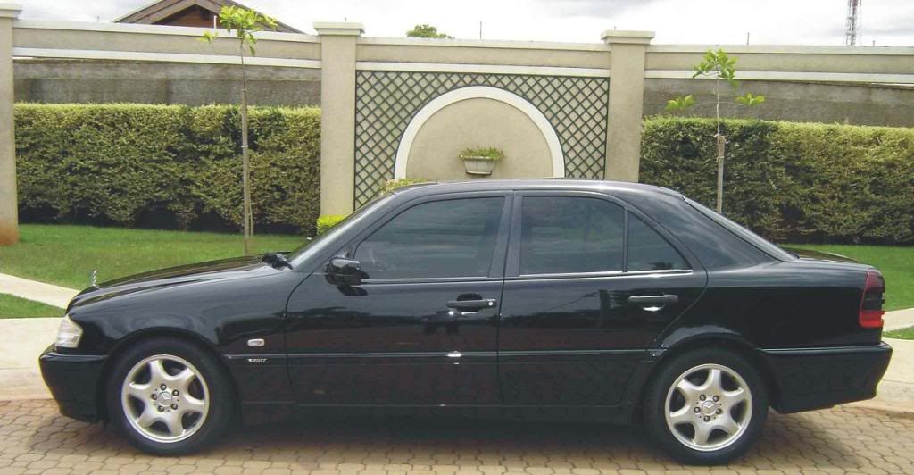 Vendo Mercedes-Benz C 230 K 2.3 Kompressor Automatico 1999 - VENDIDO 8-1