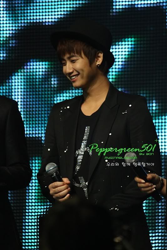 [YS+KJ] KyuJong & YoungSaeng AND Story in HongKong (5) 09cb6cd8534b5aa077c638ca-2