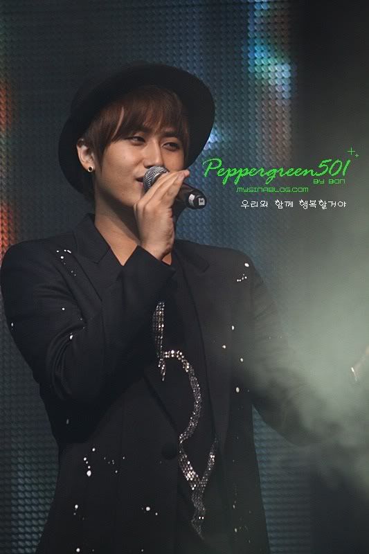 [YS+KJ] KyuJong & YoungSaeng AND Story in HongKong (5) 8fb1f1f5d56d658c7831aacb-2