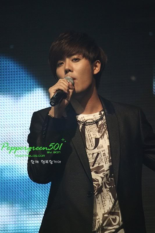 [YS+KJ] KyuJong & YoungSaeng AND Story in HongKong (5) B9d44f599c6f990cfaf2c0cf-2