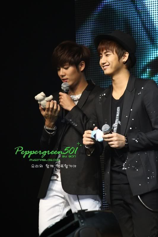 [YS+KJ] KyuJong & YoungSaeng AND Story in HongKong (5) C33c5c6737692f92e6113ad4-2