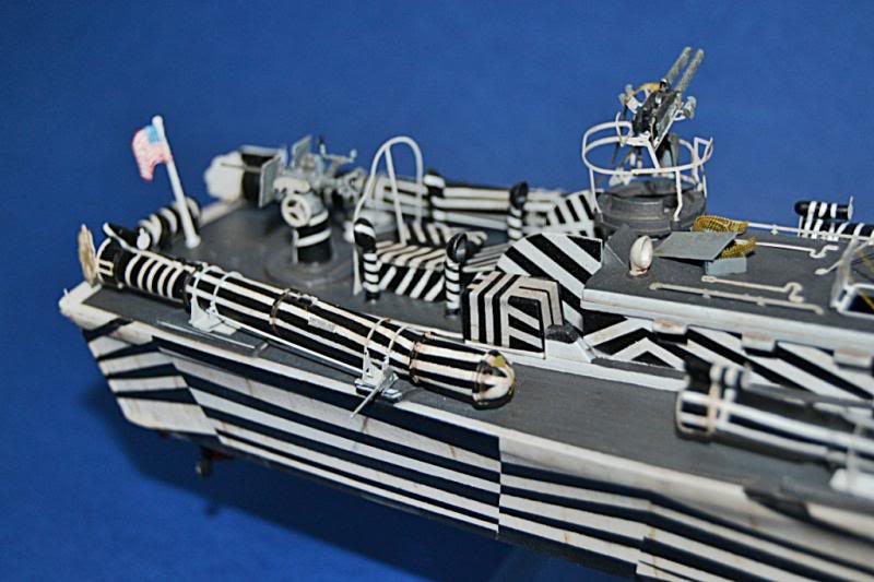 Torpedera PT-167 revell 1/72 con razzle dazzle DSC_0059