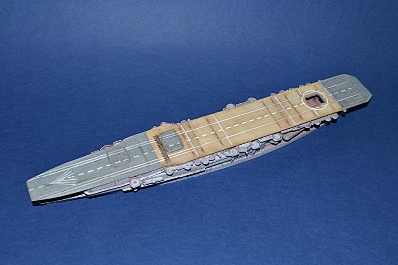 PORTAAVIONES  IJN KAGA HASEHAWA 1/700 DSC_0004