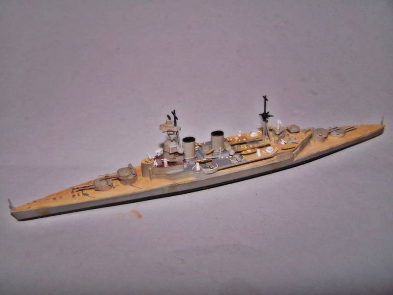 KIT DE AIRFIX 1/200 SINK THE BISMARCK - Página 2 100_9473