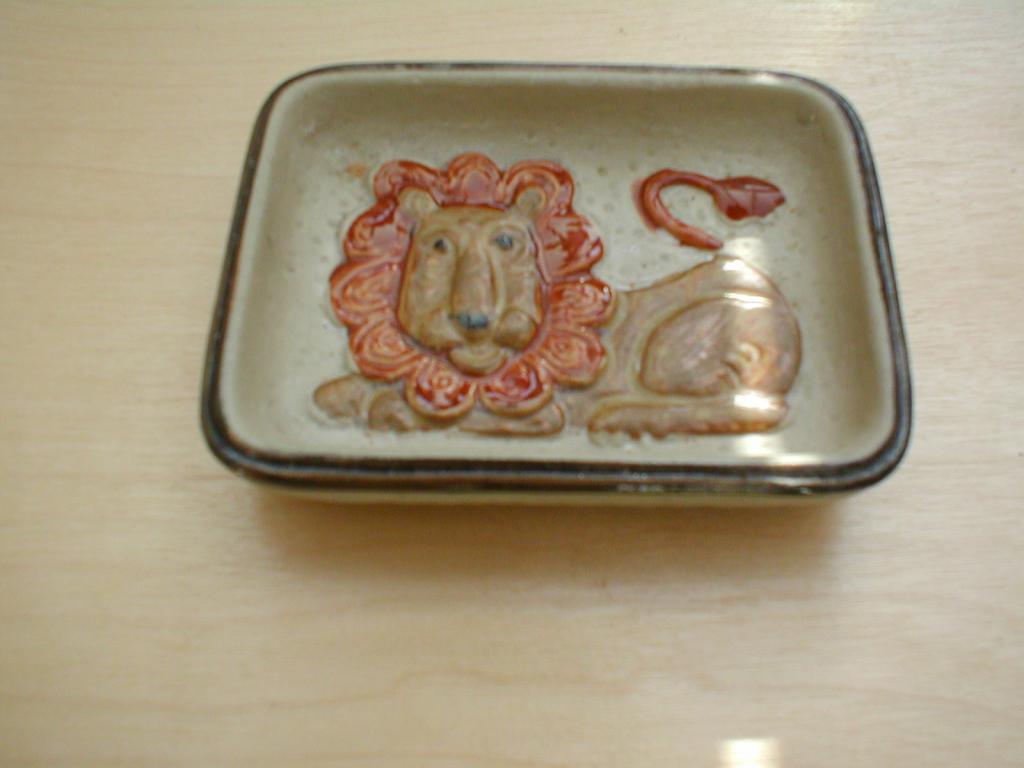 KK lion tray  20thforum001_zps103c6449