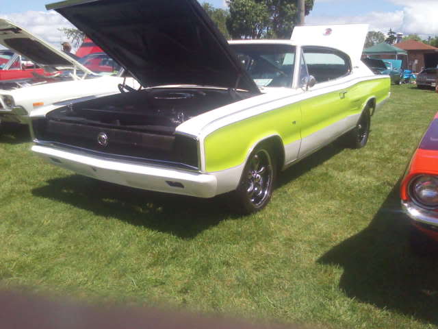 Car show at Fox Lake July241113