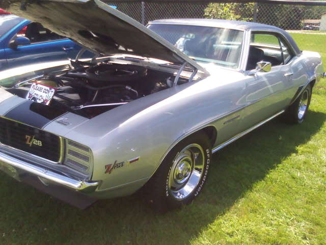 Car show at Fox Lake July241134