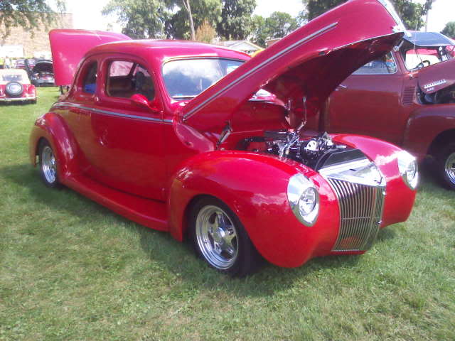 Car show at Fox Lake July241160