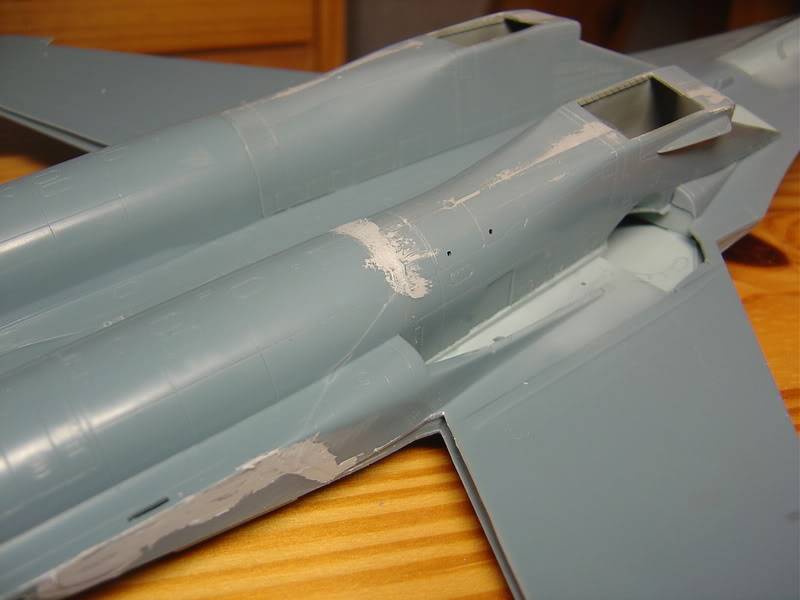 Su27 UB Flanker Angolais  [Academy] 1/48 - Page 2 DSC02518