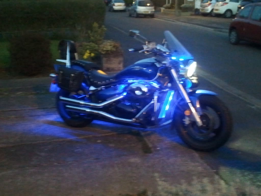 Red LED's Fitted .....Bit of Bling..... Suzuki Volusia C800 2012-03-21184808-1