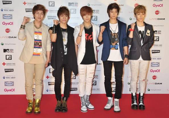 SHINee @ MTV VMAJ Red Carpet [110625] 117290670