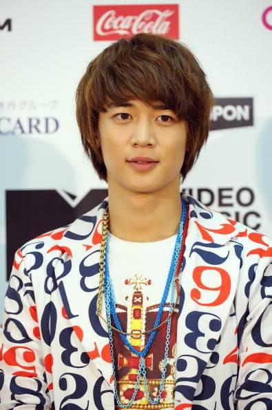 SHINee @ MTV VMAJ Red Carpet [110625] 117305667