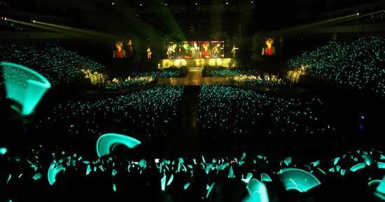 SHINee surengia sėkmingą koncertą Taivane 20110717_shinee_taiwan_concert_2