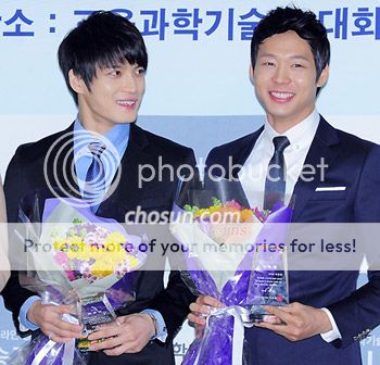 [News][17112011]JYJ được bổ nhiệm làm đại sứ cho Bộ Giáo dục 2011111701005_3