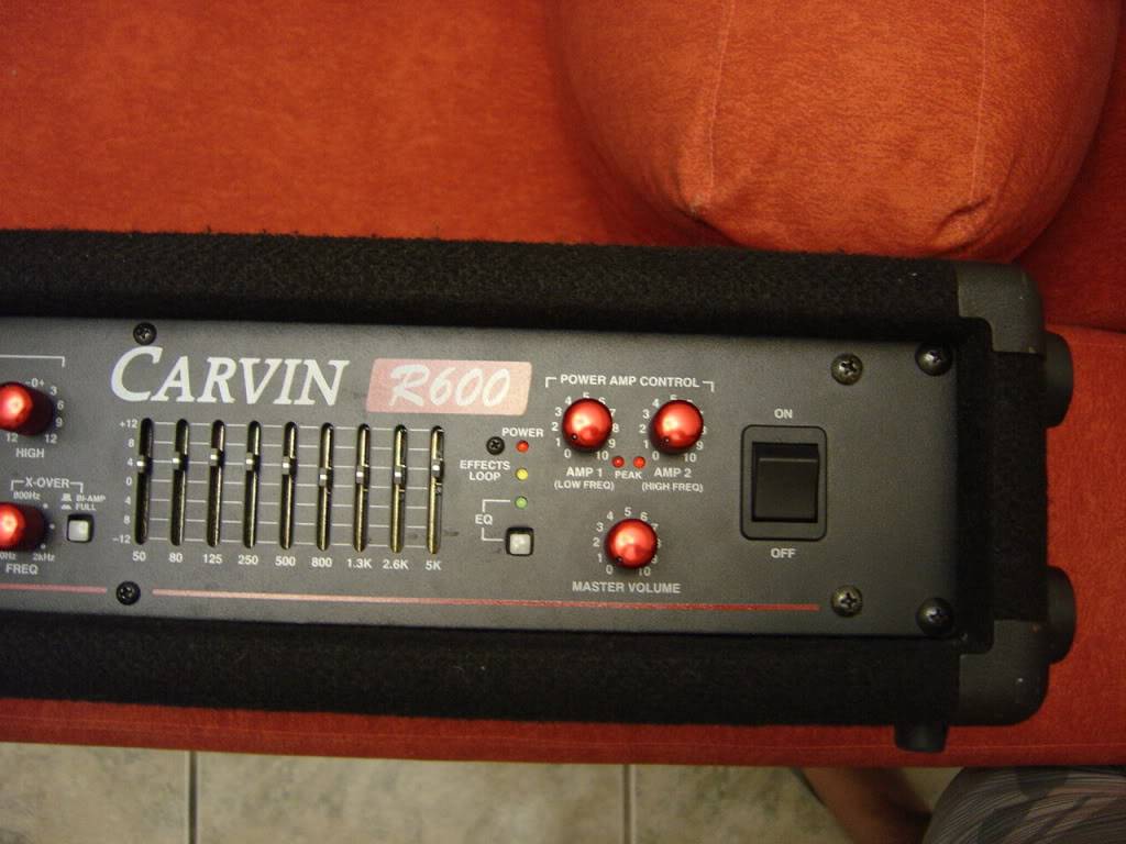 Amplificador Carvin R600 USA DSC02439