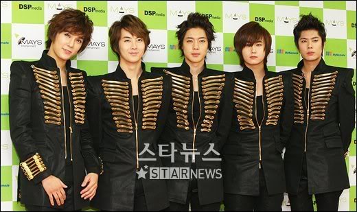 [news] Los saludos de SS501 "Debutamos hace 2000 dias, aun somos uno" +  fotos de SS501 2010112910104045958_1