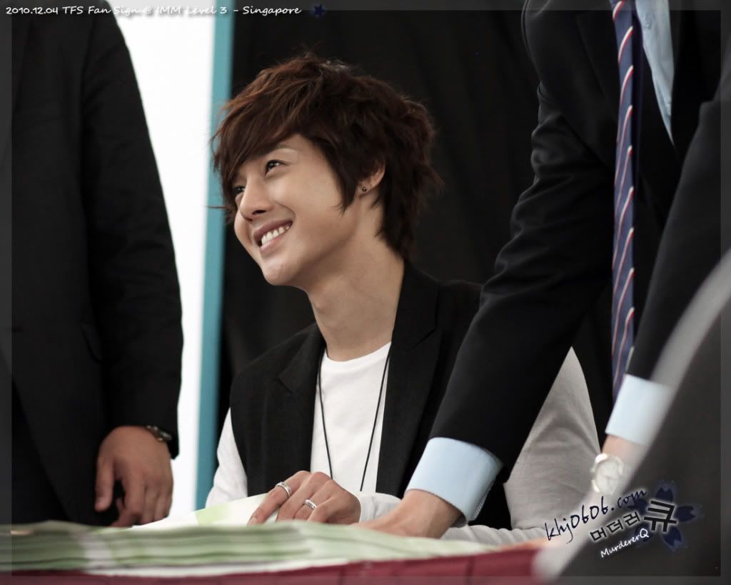 [HJL] TFS Meet & Greet (Fansign Event) 67286588