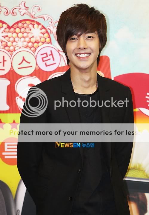 [HJL] Playful Kiss YouTube Special Edition Press Conference 149719_173978042612667_131095850234220_649565_2056657_n