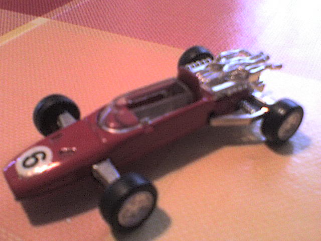 F1 en escala 1:64 DSC00056