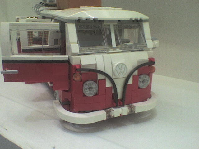 Volkswagen Lego... LegoVWCombi1