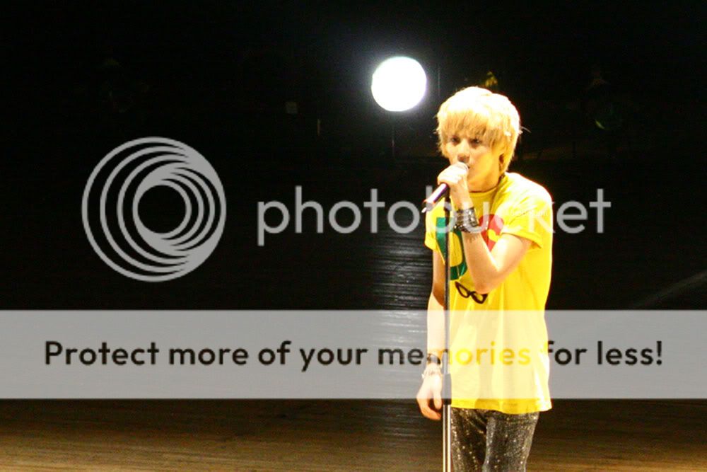 [11-08-2011][Pics] SHINee @ Japan Debut Premium Reception Tour - Nagoya  Qxw0q