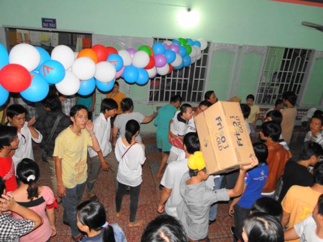 chuyến đi từ thiện với club mình nè! DSC00192_640x480