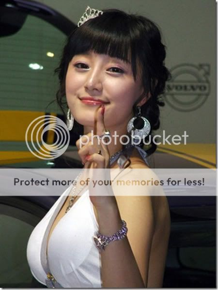 Thận trọng khi ngắm nữ hoàng đường đua xứ Hàn!  Images458411_8