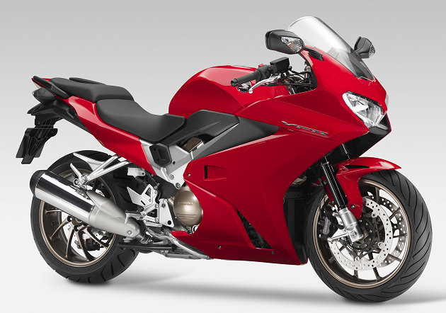 Νέο VFR800 VTEC για το 2014 - Page 3 8vfr8002014_zpsd5a1a5ff