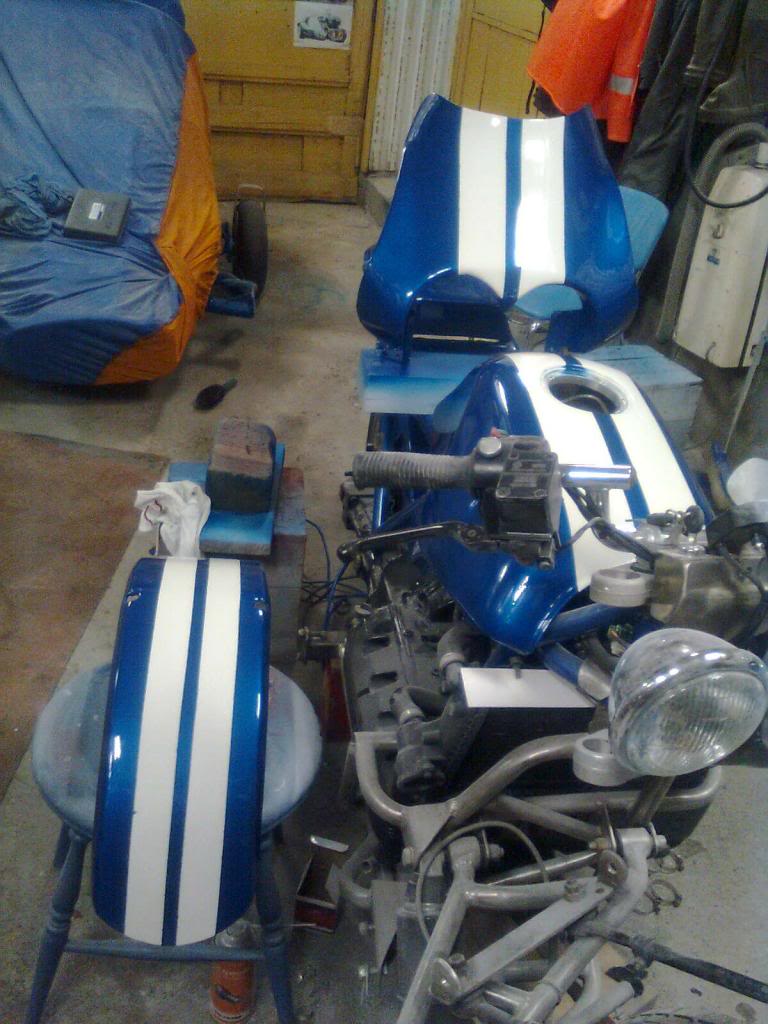 Building a BMW K100 with aluminium sidecar & single sided front suspension. Mobilbilde0879_zpsa0e5283e