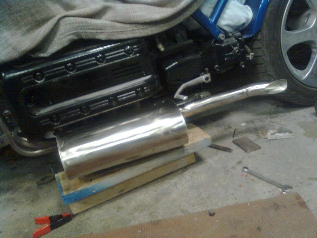 Building a BMW K100 with aluminium sidecar & single sided front suspension. Mobilbilde0961_zpsd76747ac