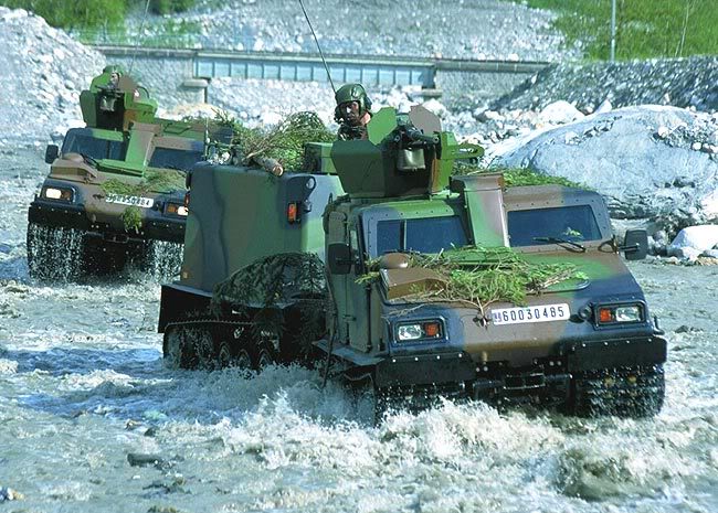 Blindés Militaires S_bv206s_french