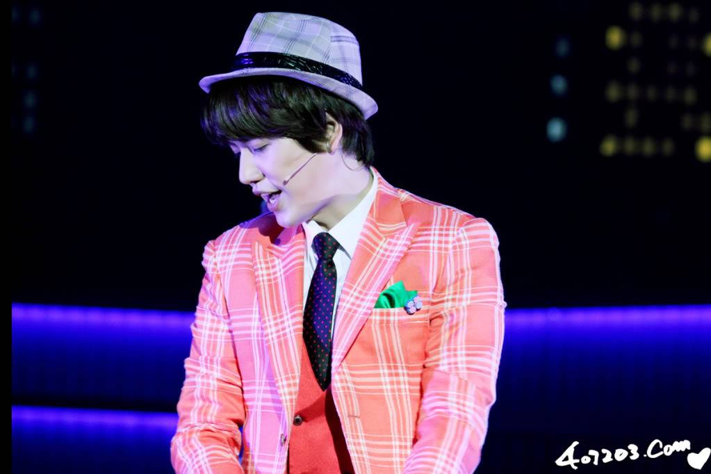 صور كيوهيون kyuhyun في مسرحيته امسكن ان استطعت Catch me if you can Can7