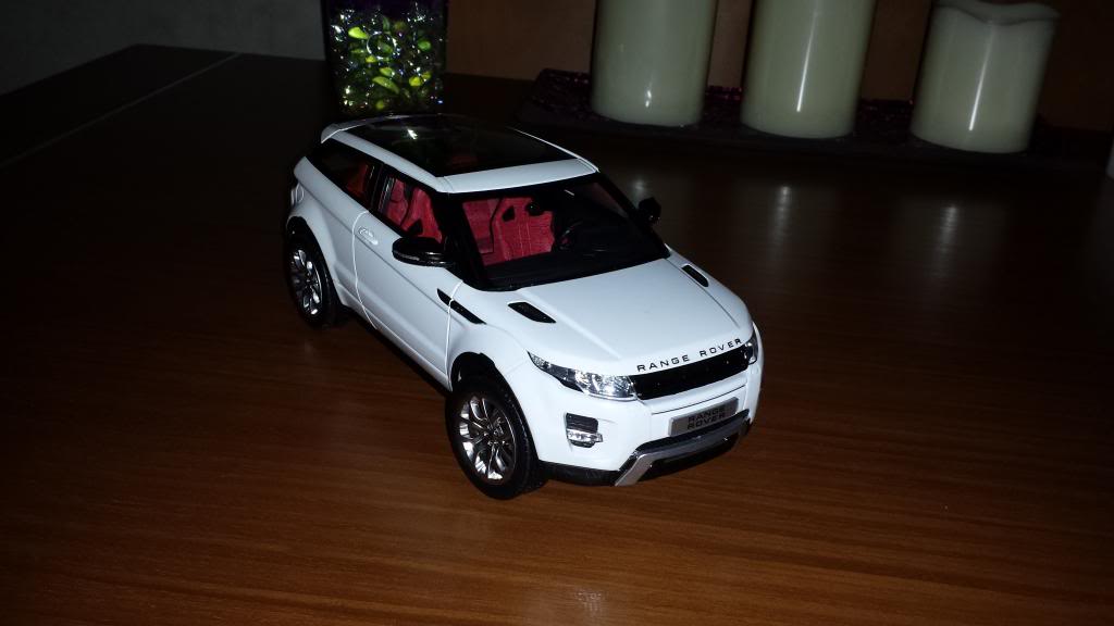 Maqueta Range Rover Evoque 1:18 20130924_202055