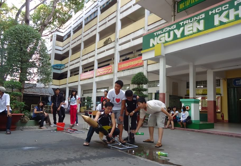 Tên lửa 2012 Tenluanuoc201235