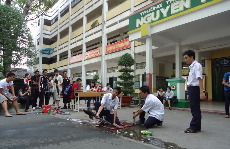 Tên lửa 2012 Tenluanuoc201249