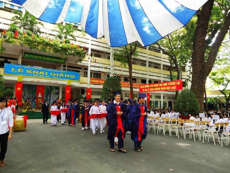 Các Tân Khoa tiêu biểu 2011-2012 Tankhoatieubieu2011201212