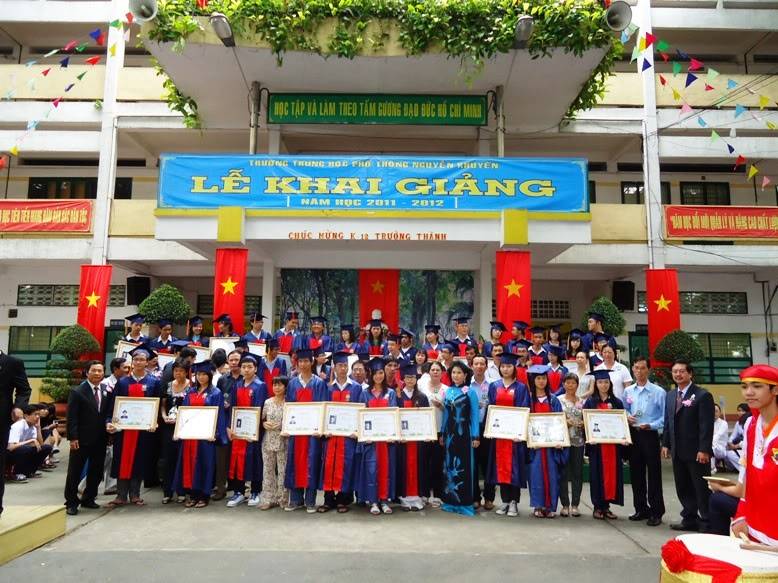 Các Tân Khoa tiêu biểu 2011-2012 Tankhoatieubieu2011201230