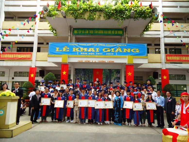 Các Tân Khoa tiêu biểu 2011-2012 Tankhoatieubieu2011201231