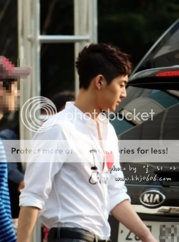 [HJL] Saliendo de varios eventos [15-19.06.11] 3c142cf0eff9e37d4d4aea2e