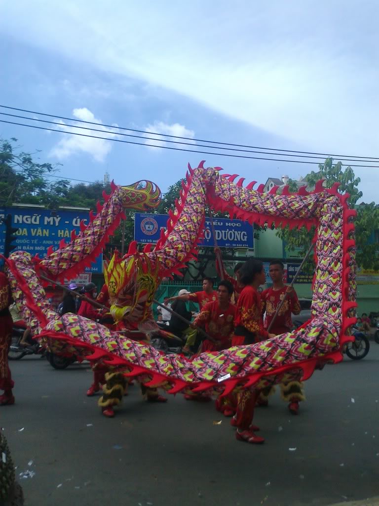 Thanh Liên Khai Trương Điện Máy Ỡ Q10 Đây Hinh0130