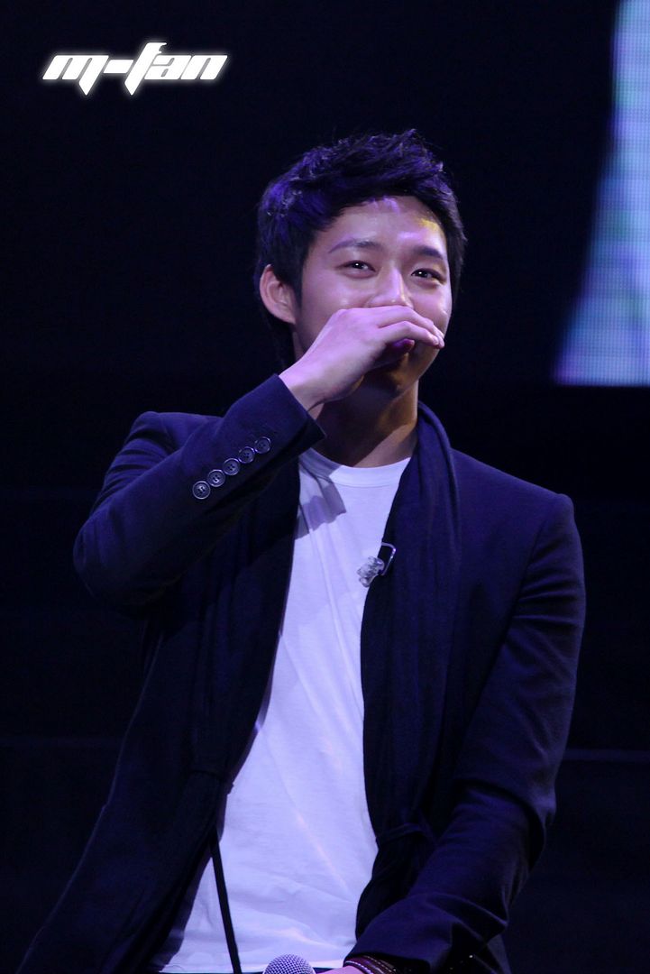 [PIC]صور من Yoochun Shanghai Fanmeeting 2012 6978dec0gw1dw9jbav81lj