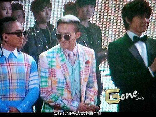 [31/1/13[Pho/Vid] BIG BANG tại lễ trao giải Highone Seoul Tumblr_mhhjmfQBfg1rfer10o1_500_zps87336914