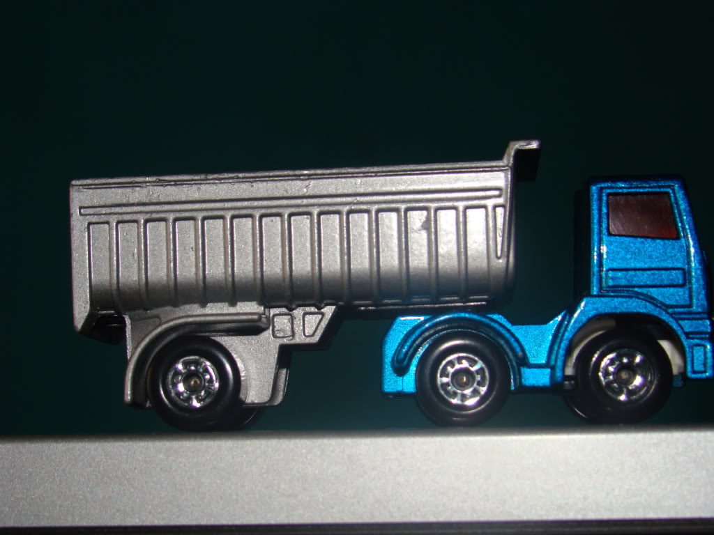 Lesney Artic Truck 1980 DSC03654