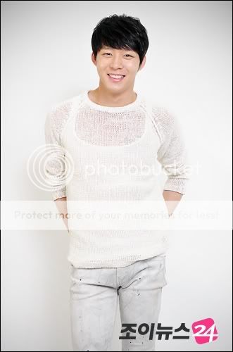 FOTOS "Yoochun para la prensa" (04/06/2012) parte 2 1338722320481_1_085725