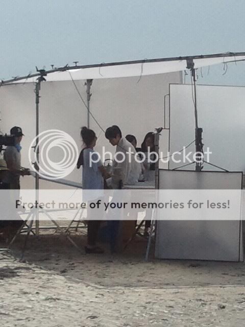 FOTOS "Yoochun grabando CF de Ottogi Noodle en Jeju" (18/05/2012) 2mpdiit