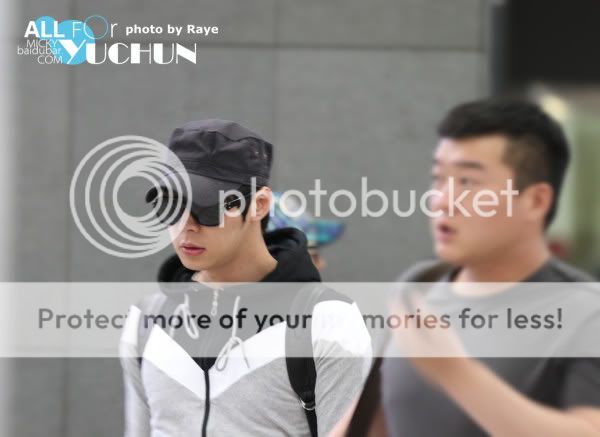 FOTOS "Aeropuerto Gimpo" - Yoochun (18/05/2012) parte 2 582396112