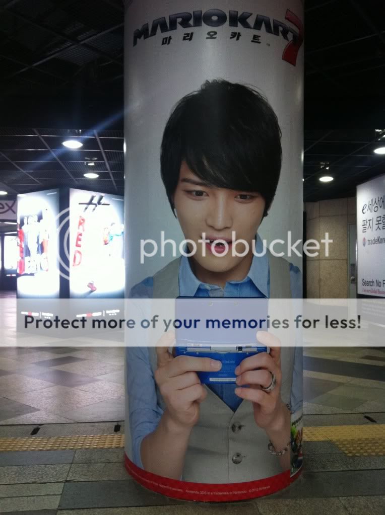 FOTOS "Nintendo 3DS" - Afiches de JYJ (22/05/2012) 584542788