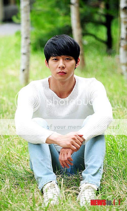 FOTOS "Yoochun para la prensa" (04/06/2012) 592200452